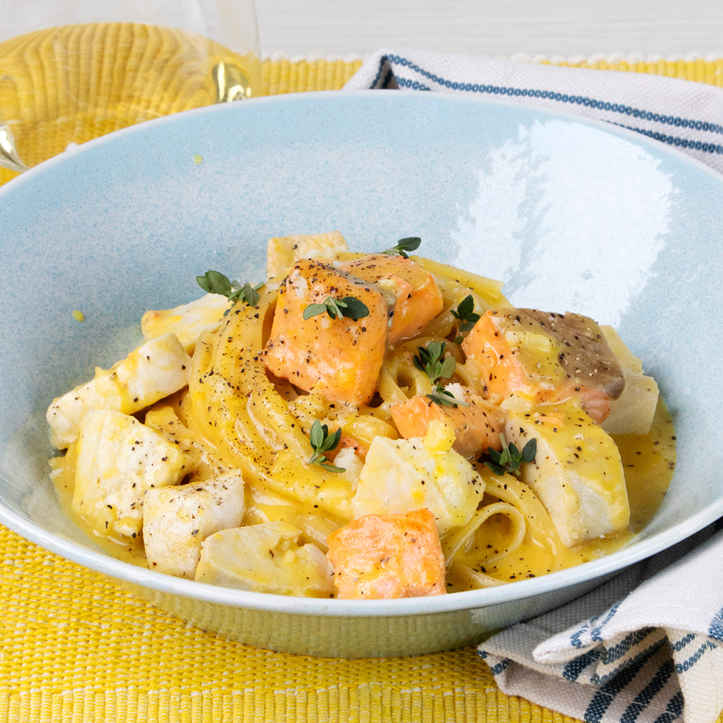 シーフードカルボナーラ
